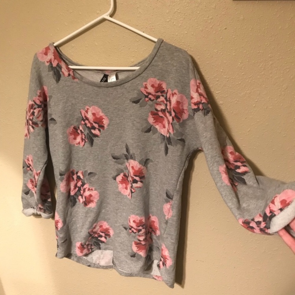 H&M floral sweater